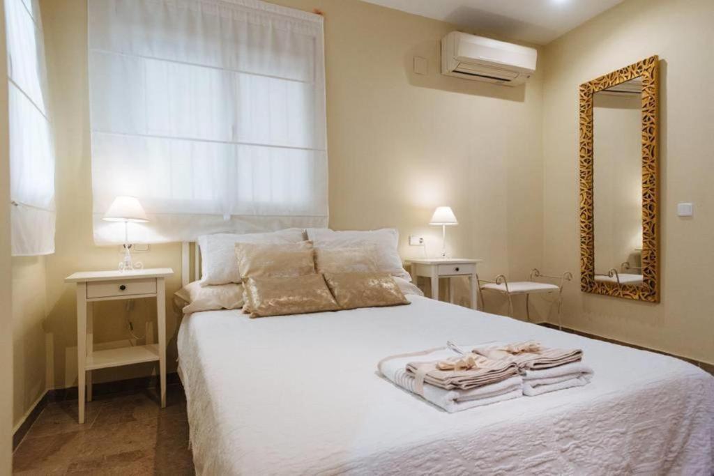 San Lorenzo Luxury Suites เซบีญา ภายนอก รูปภาพ